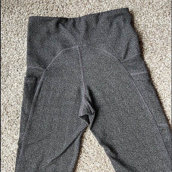 C9 by Champion High-waisted Leggings with Pockets - Picture 3 of 6